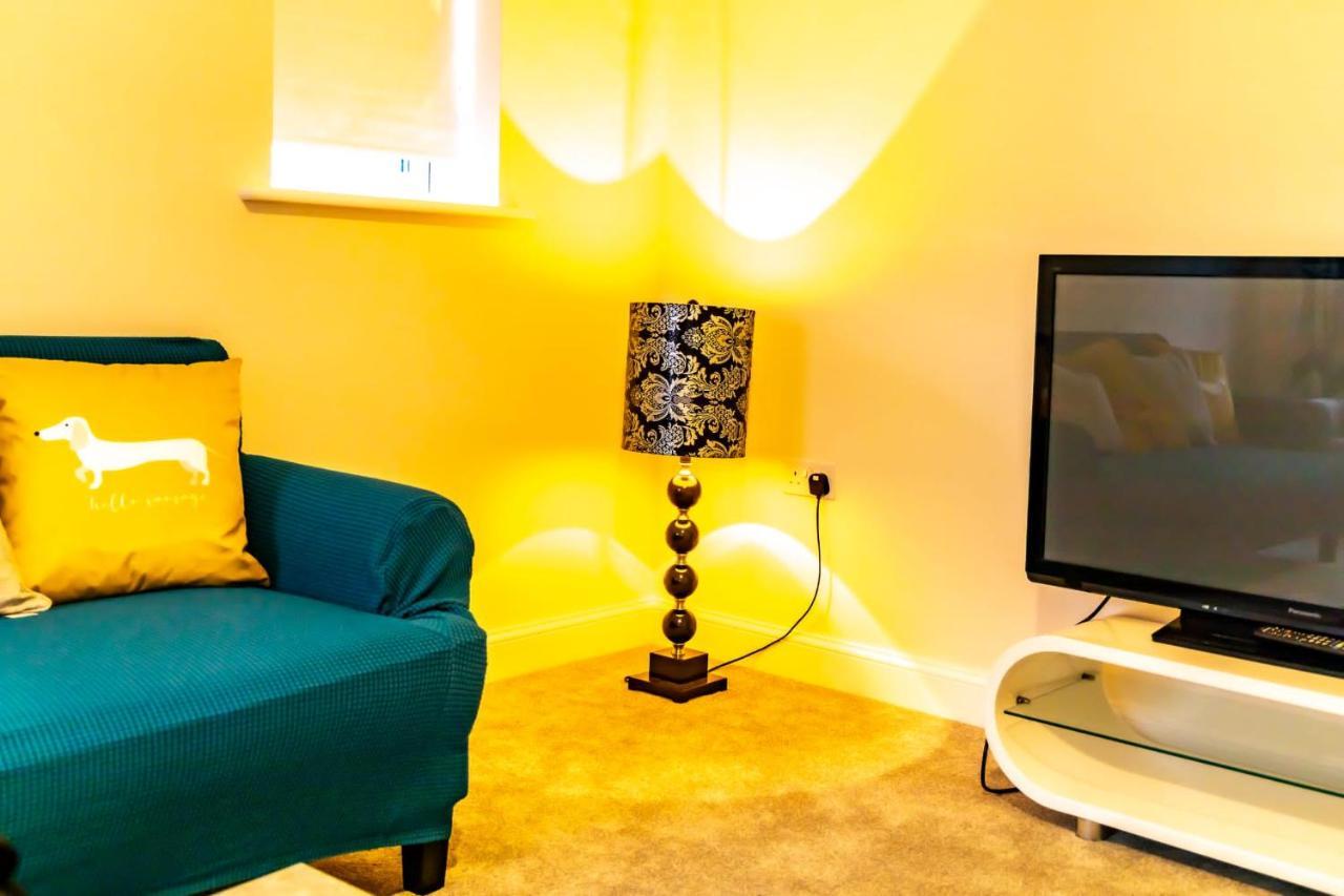Stunning 3-Bed Risa House In Beeston Nottingham Exterior foto
