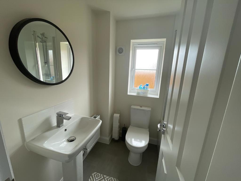 Stunning 3-Bed Risa House In Beeston Nottingham Exterior foto