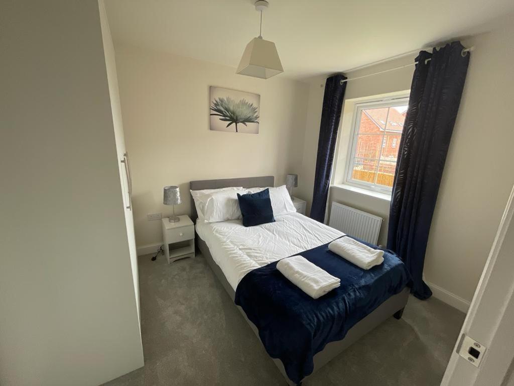 Stunning 3-Bed Risa House In Beeston Nottingham Exterior foto